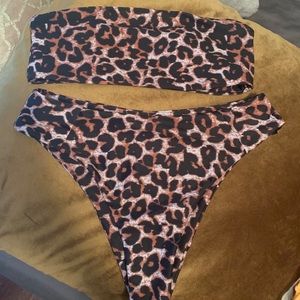 Cheetah strapless suit.